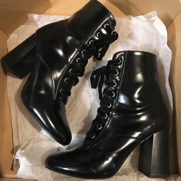 FOREVER 21 Lace Up Ankle Block Heel Booties Women’s Size 7.5 Black - Picture 1 of 10